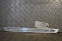 Einstiegsleiste rechts vorn (besch�digt) R-line<br>VW GOLF 6 VI (5K1) 2.0 TDI
